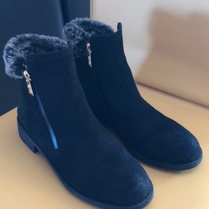 Cole Haan black WP suede/ sherling ankle bootie- 9